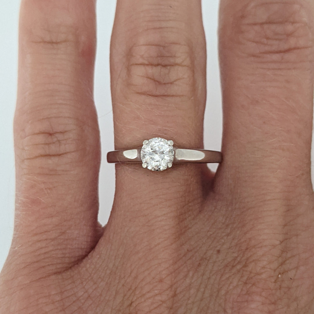 14K WHITE .40 CARAT TOTAL I1 H DIAMOND ROUND ESTATE SOLITAIRE RING 1.9 GRAMS