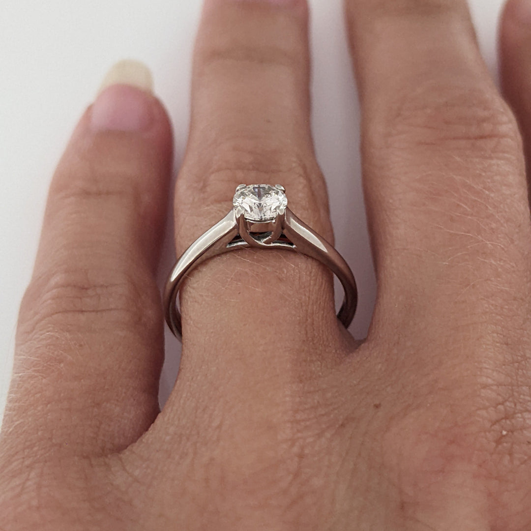 14K WHITE .40 CARAT TOTAL I1 H DIAMOND ROUND ESTATE SOLITAIRE RING 1.9 GRAMS