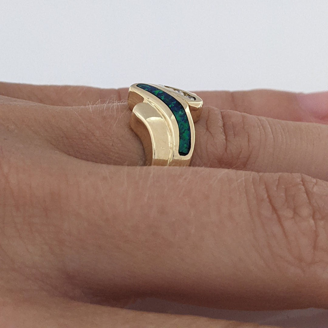 14K DOUBLET OPAL CHANNEL WITH .20 DIAMOND TOTAL WEIGHT (6) ROUND ESTATE RING 7.1 GRAMS