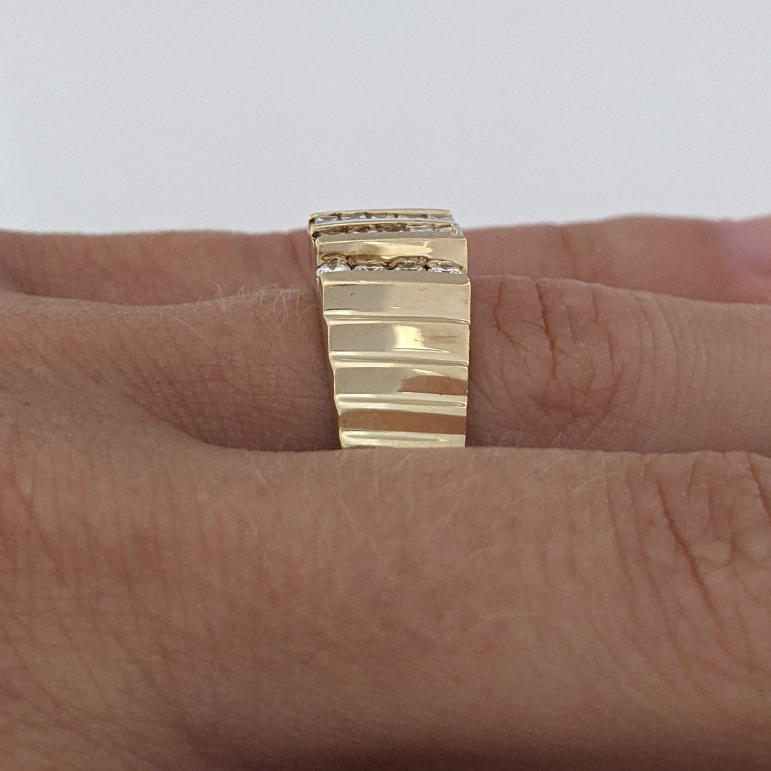 14K .84 CARAT TOTAL SI1 I DIAMOND EMERALD CUT (10) ROUND (8) 4-ROW ESTATE RING 8.5 GRAMS
