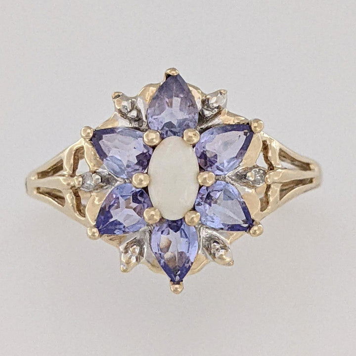 10K OPAL OVAL 3X5 WITH (6) PEAR IOLITE 3X4 ESTATE RING 2.5 GRAMS