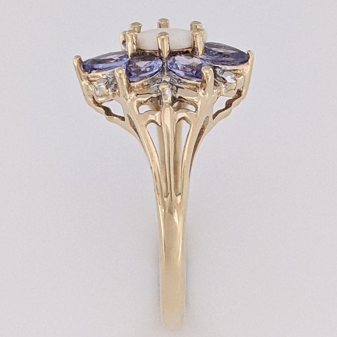 10K OPAL OVAL 3X5 WITH (6) PEAR IOLITE 3X4 ESTATE RING 2.5 GRAMS