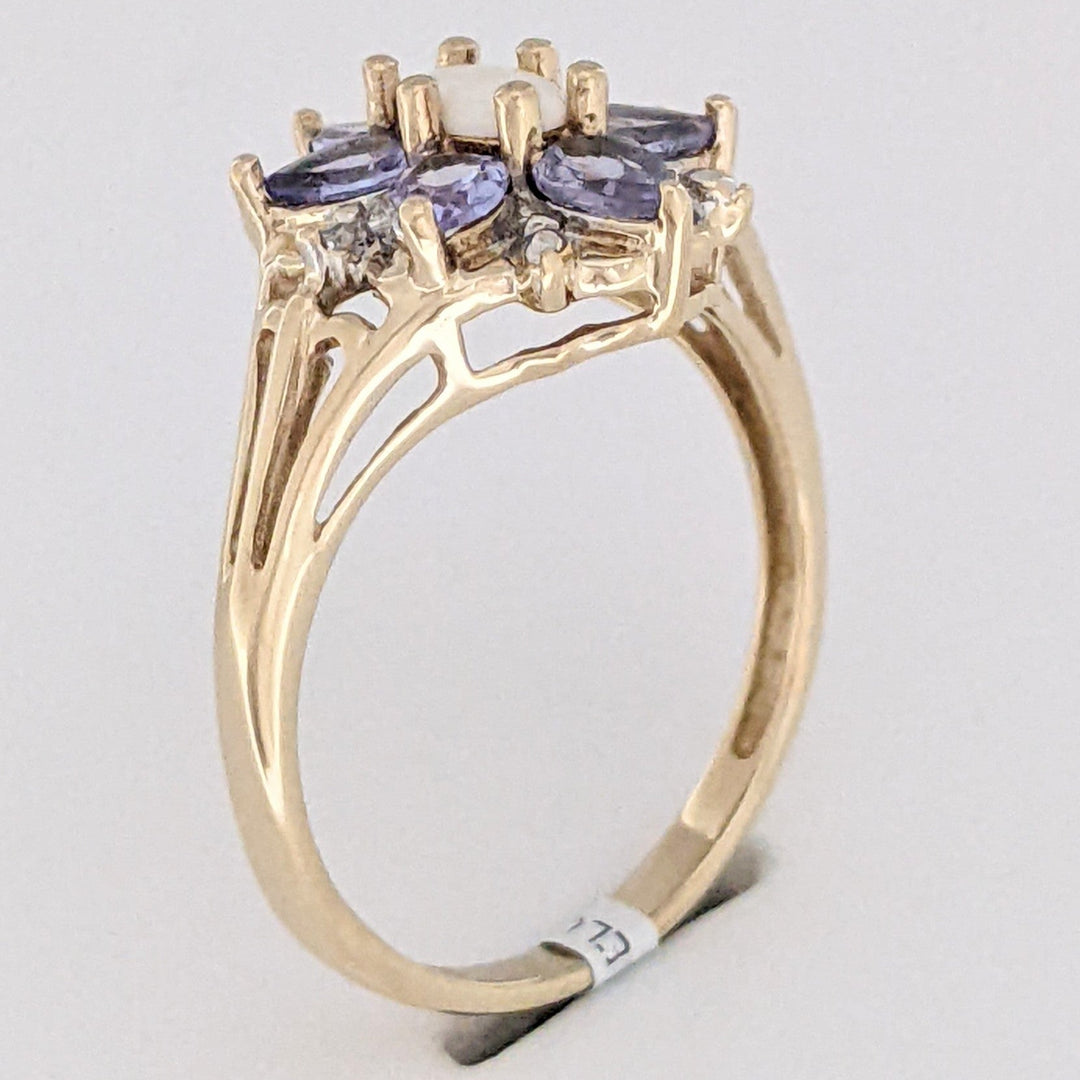 10K OPAL OVAL 3X5 WITH (6) PEAR IOLITE 3X4 ESTATE RING 2.5 GRAMS