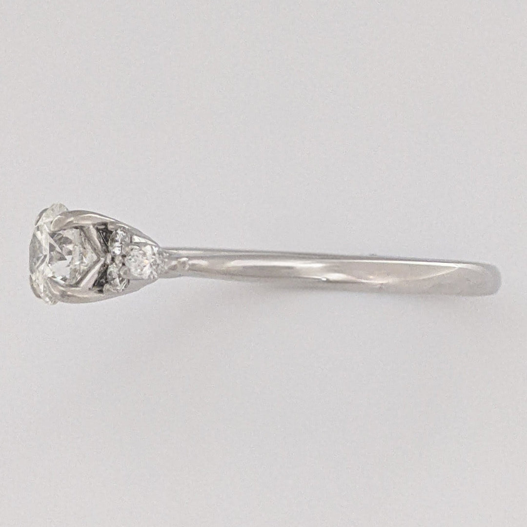 14K WHITE .62 CARAT TOTAL WEIGHT DIAMOND ROUND (5) MARQUISE (2) ESTATE RING 2.9 GRAMS