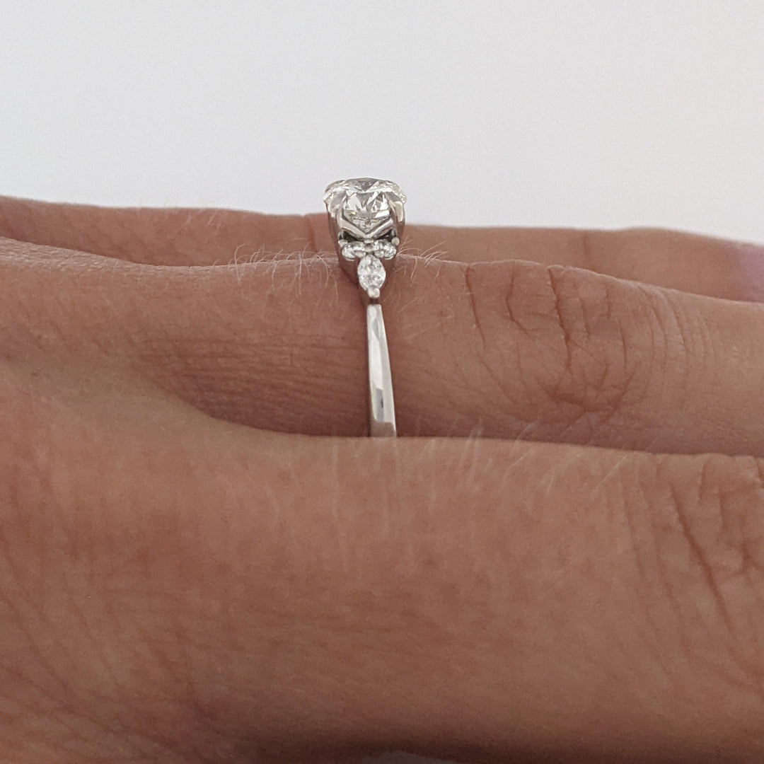 14K WHITE .62 CARAT TOTAL WEIGHT DIAMOND ROUND (5) MARQUISE (2) ESTATE RING 2.9 GRAMS