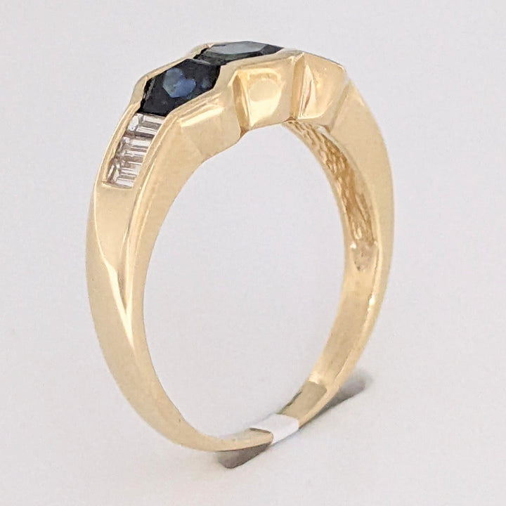 14K SAPPHIRE HEXAGON (3) 4.5MM WITH .24 DIAMOND TOTAL WEIGHT (6) BAGUETTE ESTATE RING 3.6 GRAMS