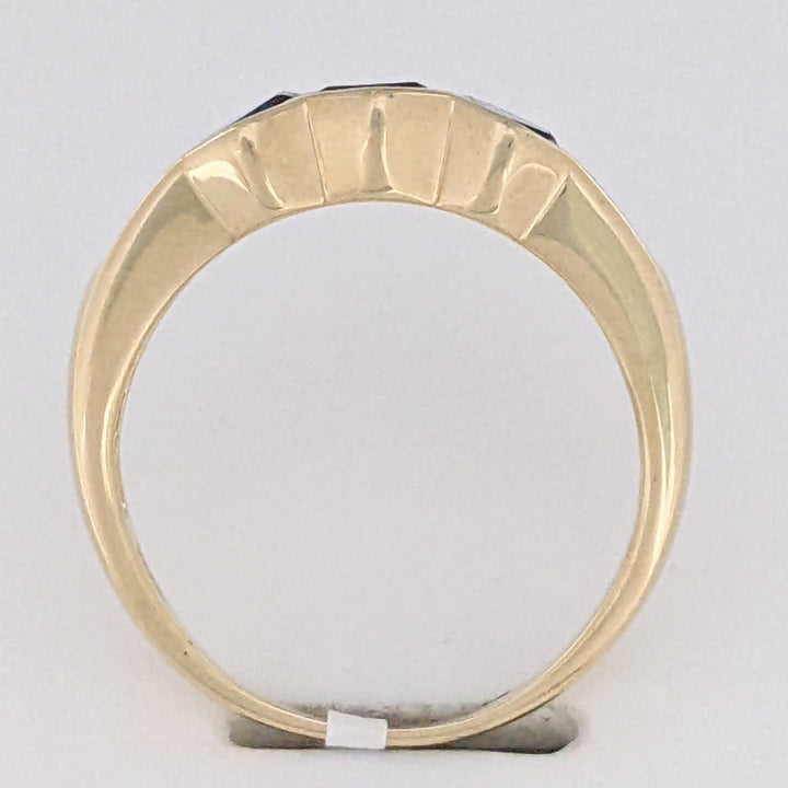 14K SAPPHIRE HEXAGON (3) 4.5MM WITH .24 DIAMOND TOTAL WEIGHT (6) BAGUETTE ESTATE RING 3.6 GRAMS