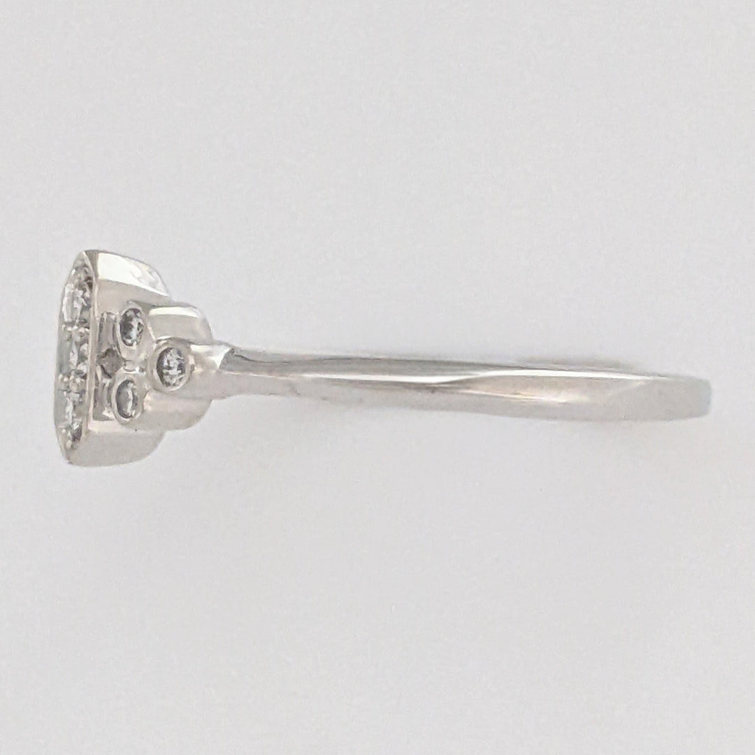 10K WHITE .10 CARAT TOTAL WEIGHT I1 G DIAMOND ROUND (9) ESTATE FASHION RING 1.6 GRAMS