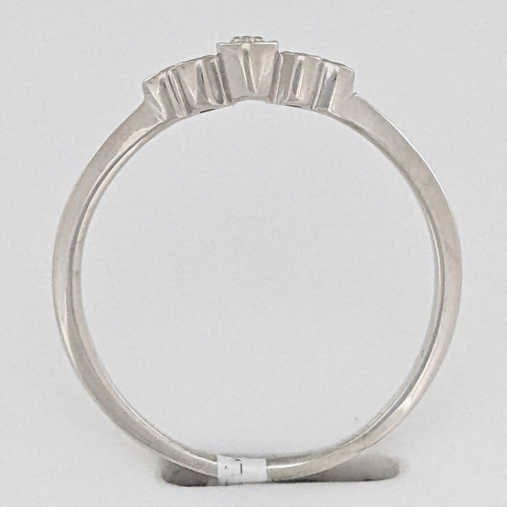 10K WHITE .10 CARAT TOTAL WEIGHT I1 G DIAMOND ROUND (9) ESTATE FASHION RING 1.6 GRAMS