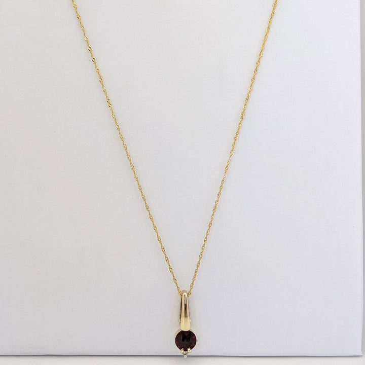 14K GARNET ROUND 8MM WITH MELEE SLIDE ESTATE PENDANT &amp; CHAIN 4.1 GRAMS