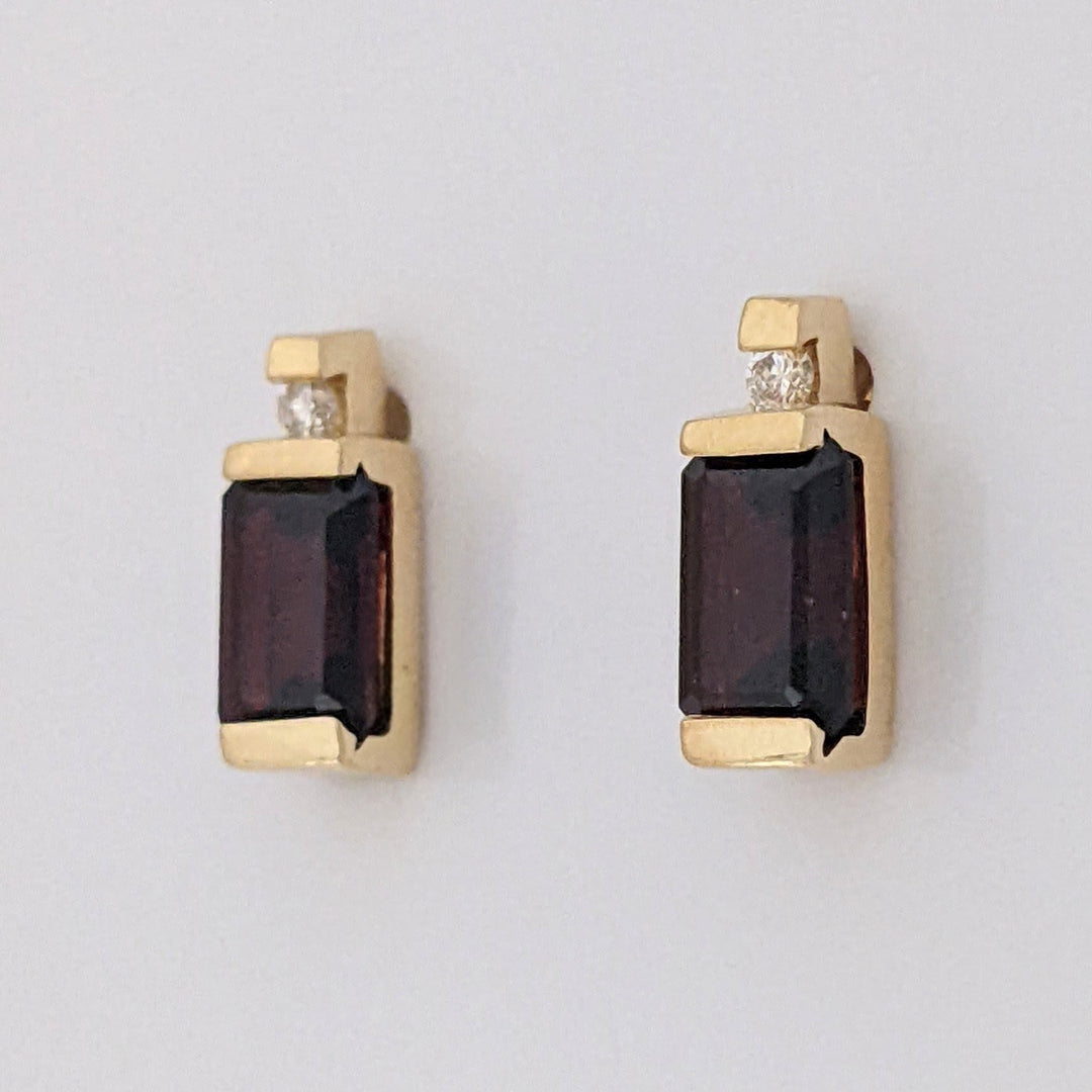 14K GARNET EMERALD CUT 4X6 WITH MELEE ESTATE EARRINGS 1.5 GRAMS