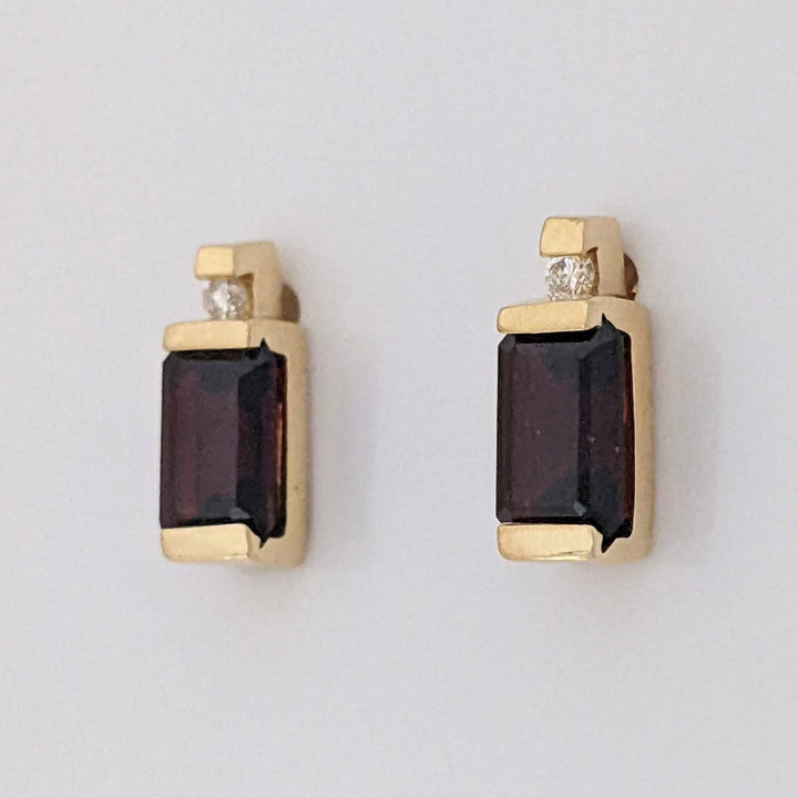 14K GARNET EMERALD CUT 4X6 WITH MELEE ESTATE EARRINGS 1.5 GRAMS