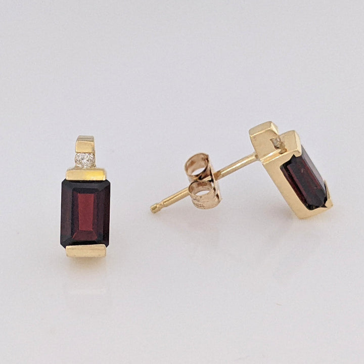 14K GARNET EMERALD CUT 4X6 WITH MELEE ESTATE EARRINGS 1.5 GRAMS