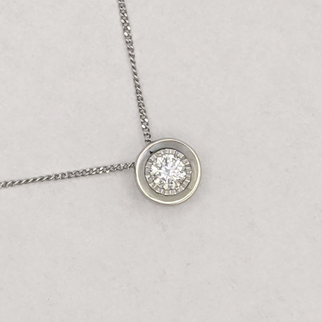 10K WHITE .23 CARAT TOTAL I1 H DIAMOND ROUND ILLUSION HEAD ESTATE PENDANT &amp; CHAIN 2.1 GRAMS