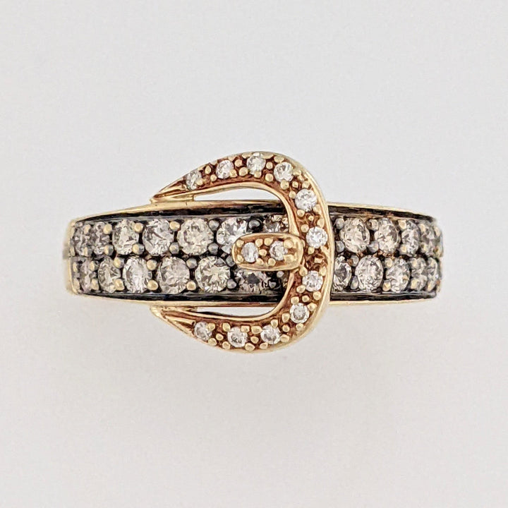 14K .72 CARAT TOTAL WEIGHT I1 WHITE/BROWN ROUND DIAMOND BUCKLE ESTATE RING 3.6 GRAMS