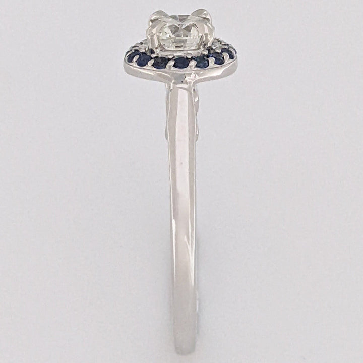 14K WHITE .71 CARAT TOTAL SI1 H DIAMOND ROUND WITH (16) ROUND SAPPHIRE HALO ESTATE RING 3.6 GRAMS