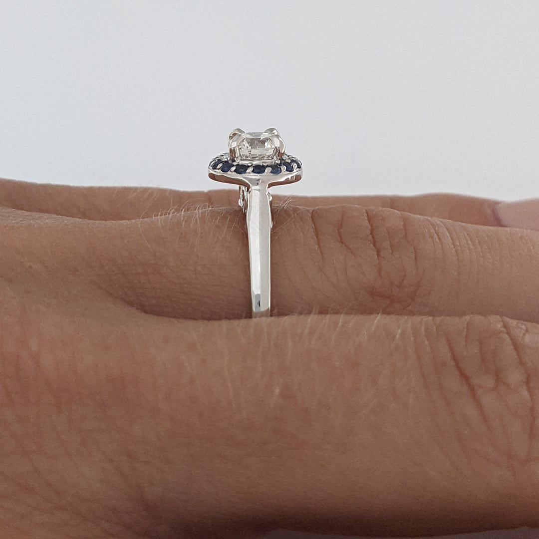 14K WHITE .71 CARAT TOTAL SI1 H DIAMOND ROUND WITH (16) ROUND SAPPHIRE HALO ESTATE RING 3.6 GRAMS