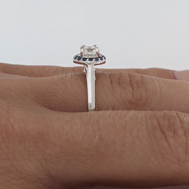 14K WHITE .71 CARAT TOTAL SI1 H DIAMOND ROUND WITH (16) ROUND SAPPHIRE HALO ESTATE RING 3.6 GRAMS