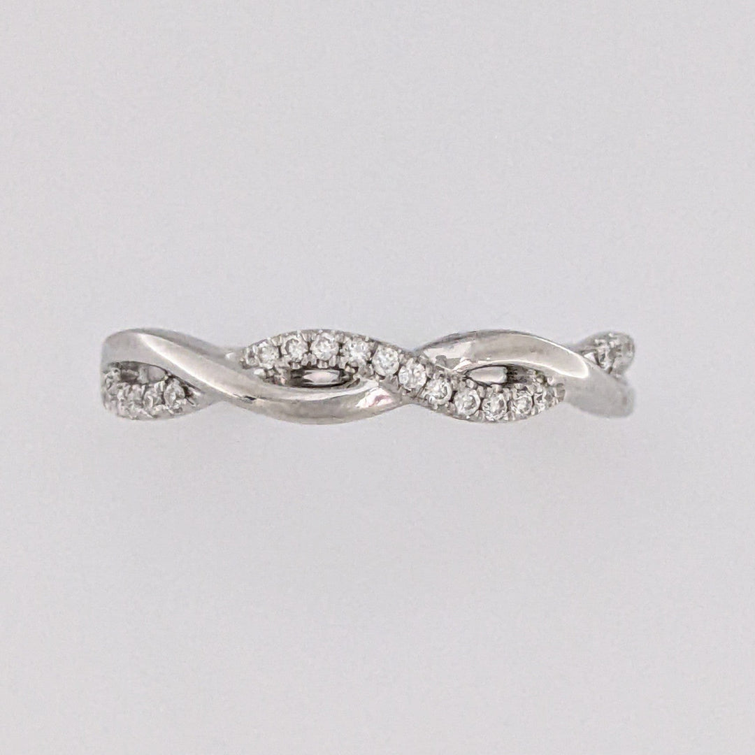 14K WHITE .13 CARAT TOTAL WEIGHT SI2 I DIAMOND ROUND (23) ESTATE TWIST BAND 2.2 GRAMS