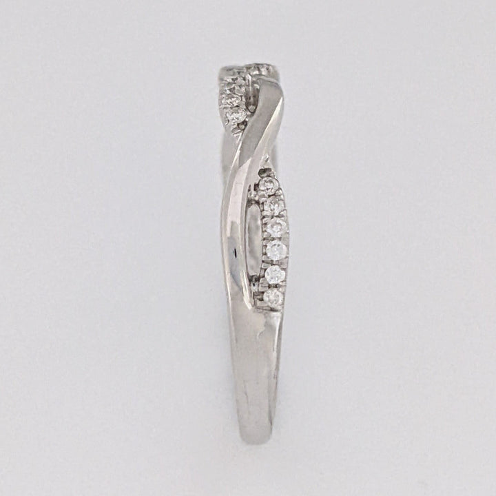 14K WHITE .13 CARAT TOTAL WEIGHT SI2 I DIAMOND ROUND (23) ESTATE TWIST BAND 2.2 GRAMS