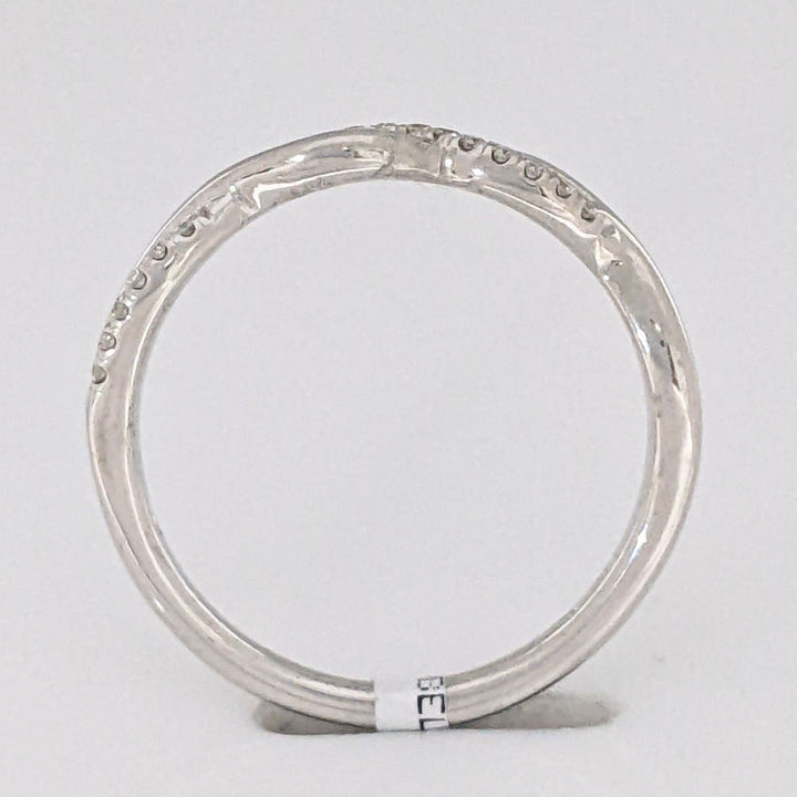 14K WHITE .13 CARAT TOTAL WEIGHT SI2 I DIAMOND ROUND (23) ESTATE TWIST BAND 2.2 GRAMS