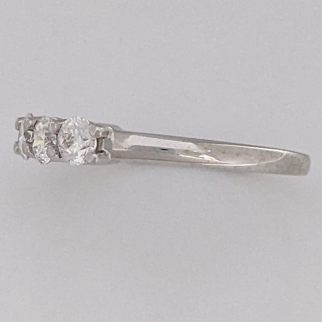 14K WHITE .85 CARAT TOTAL WEIGHT I1 I DIAMOND ROUND (5) ESTATE BAND 2.5 GRAMS