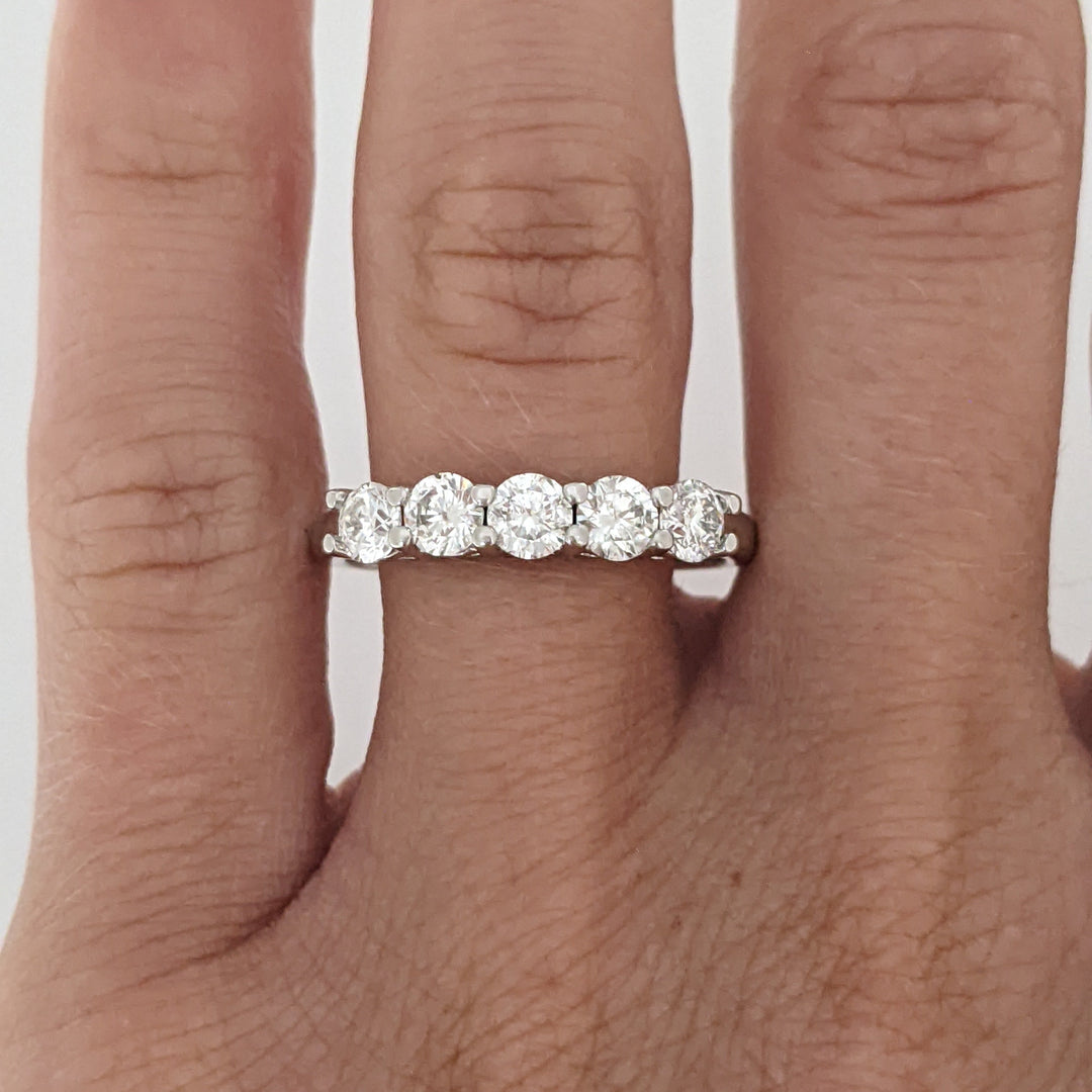 14K WHITE .85 CARAT TOTAL WEIGHT I1 I DIAMOND ROUND (5) ESTATE BAND 2.5 GRAMS