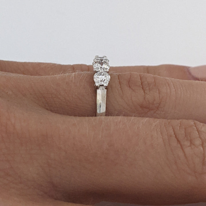 14K WHITE .85 CARAT TOTAL WEIGHT I1 I DIAMOND ROUND (5) ESTATE BAND 2.5 GRAMS