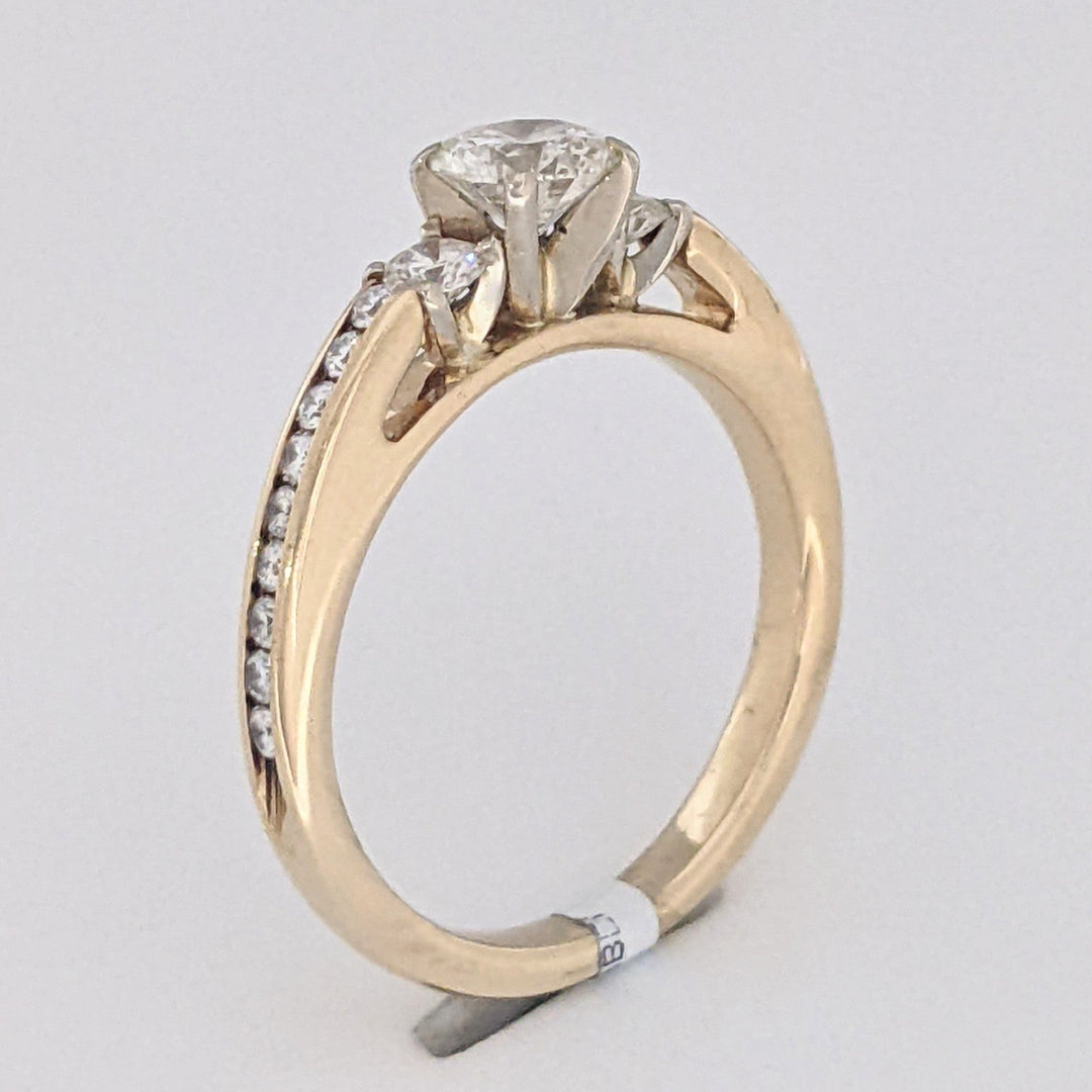 14K .94 CARAT TOTAL WEIGHT SI1 H DIAMOND ROUND (21) ESTATE TRINITY RING 3.9 GRAMS