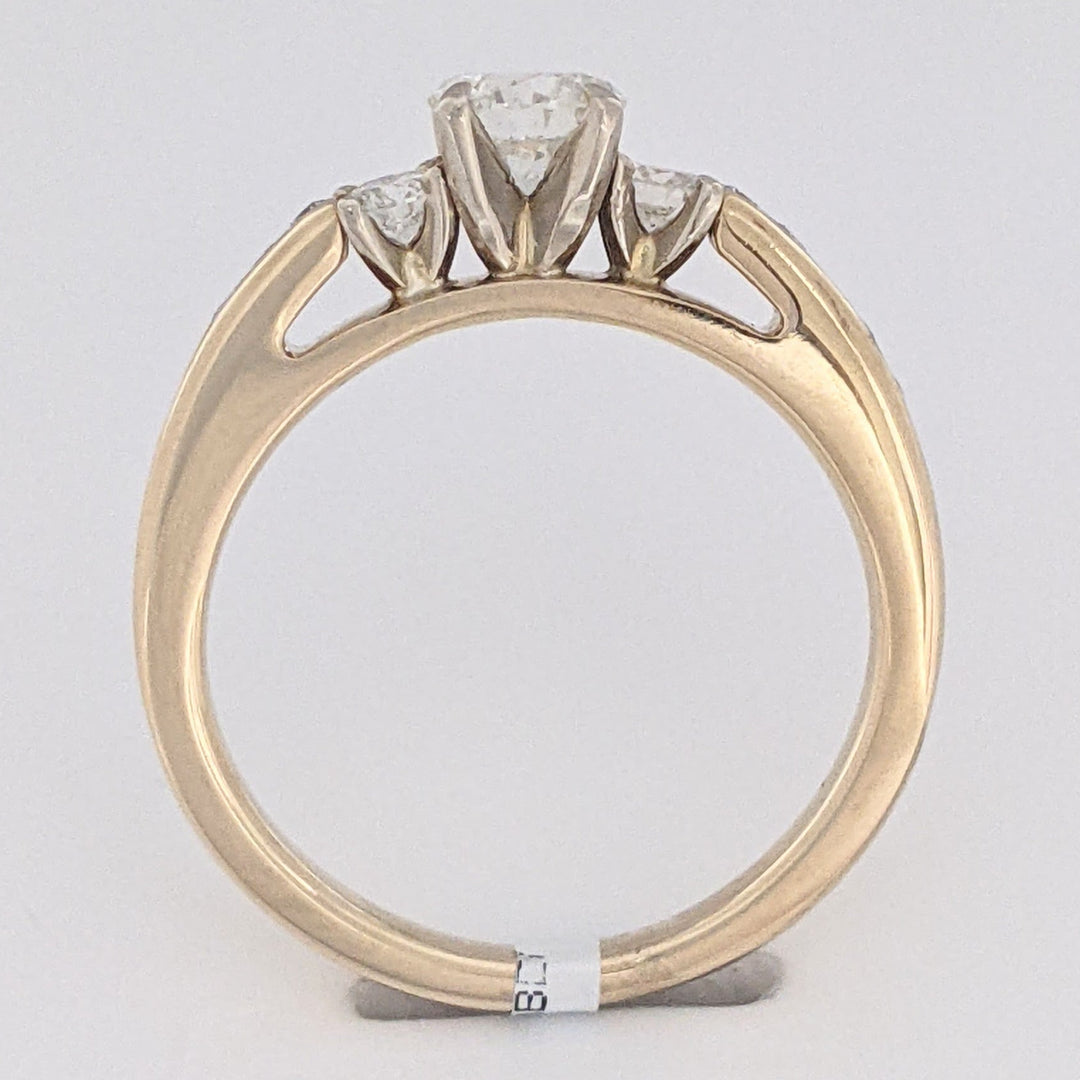 14K .94 CARAT TOTAL WEIGHT SI1 H DIAMOND ROUND (21) ESTATE TRINITY RING 3.9 GRAMS