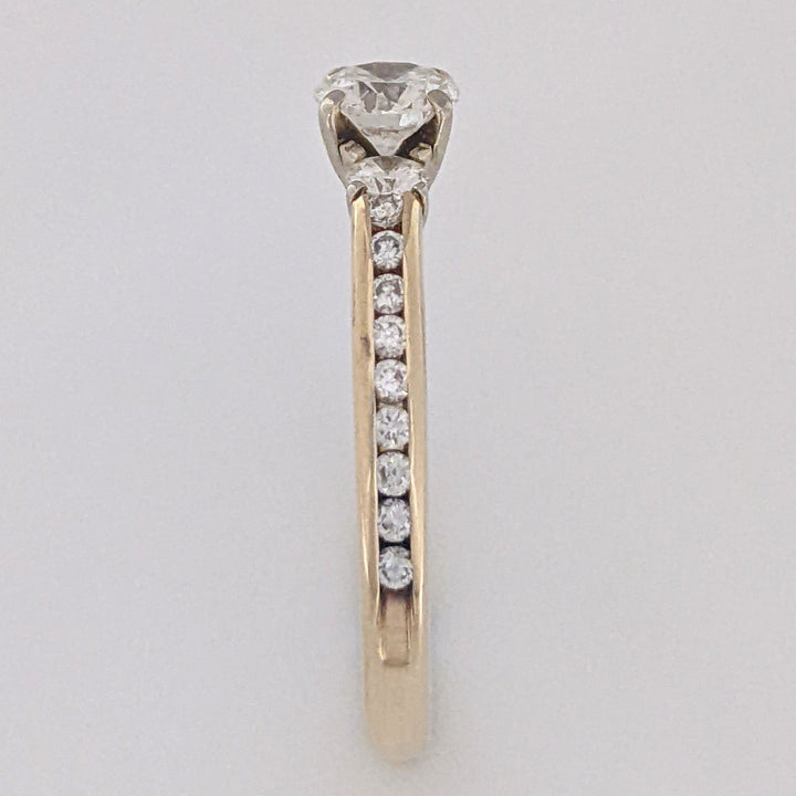 14K .94 CARAT TOTAL WEIGHT SI1 H DIAMOND ROUND (21) ESTATE TRINITY RING 3.9 GRAMS