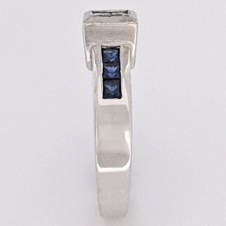 14K WHITE .24 CARAT TOTAL WEIGHT DIAMOND PRINCESS CUT VS1 H (4) WITH SAPPHIRE PRINCESS CUT (6) ESTATE RING 4.7 GRAMS