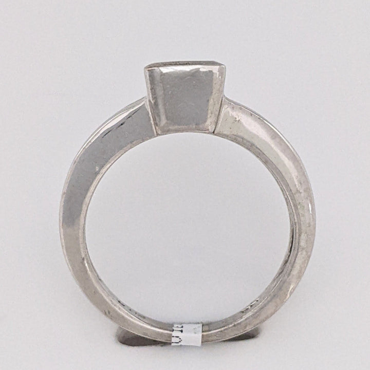 14K WHITE .24 CARAT TOTAL WEIGHT DIAMOND PRINCESS CUT VS1 H (4) WITH SAPPHIRE PRINCESS CUT (6) ESTATE RING 4.7 GRAMS