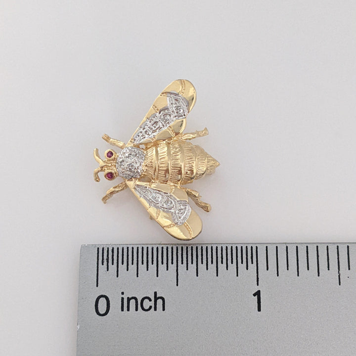 14K BEE PIN WITH (2) ROUND RUBY EYES &amp; MELEE ESTATE PIN 4.3 GRAMS
