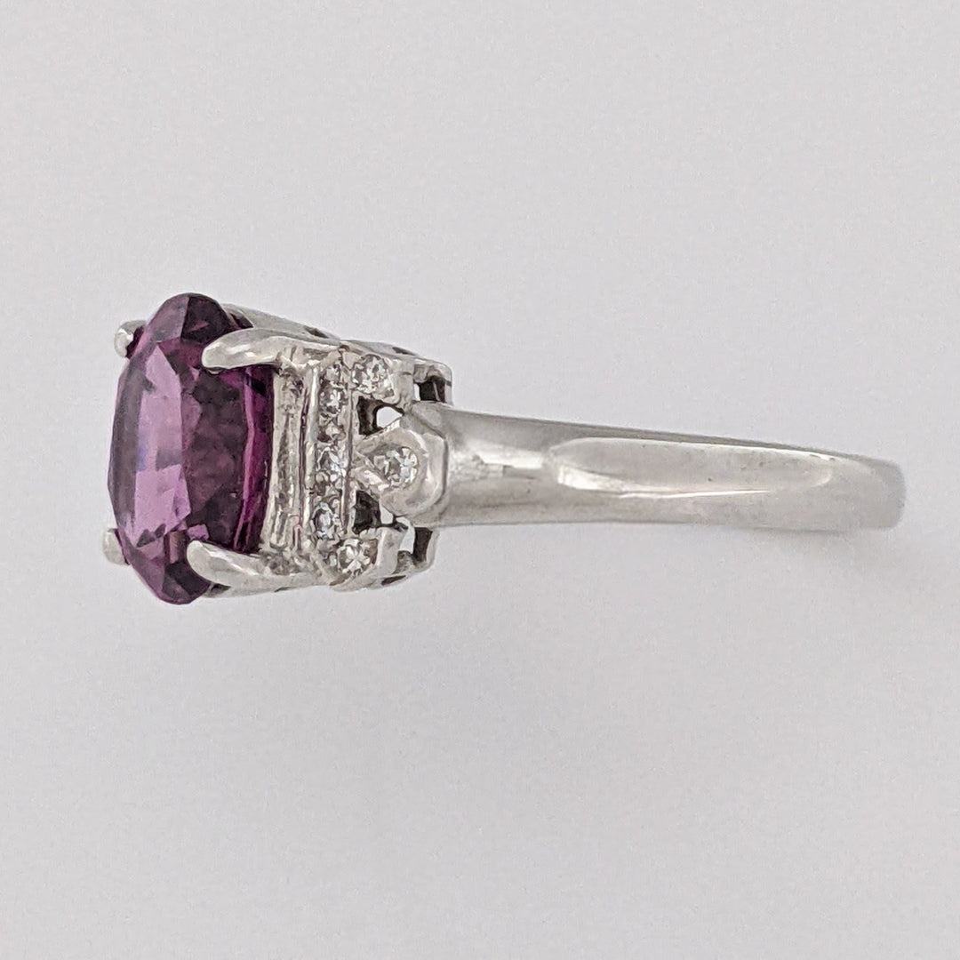 18K WHITE RHODOLITE GARNET OVAL 7X8.5 WITH .06 DIAMOND TOTAL WEIGHT ESTATE RING 3.8 GRAMS