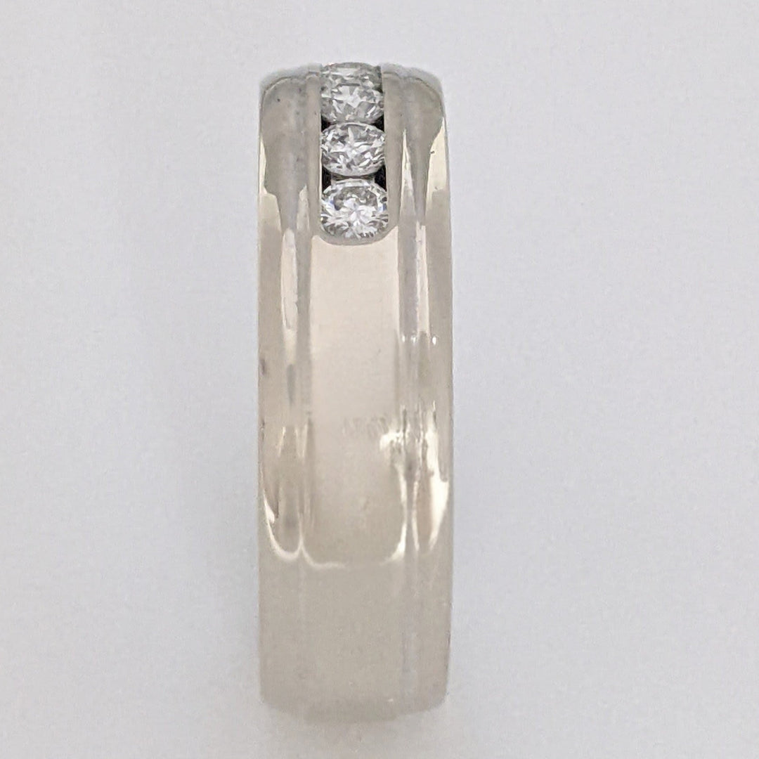 14K WHITE .25 CARAT TOTAL WEIGHT SI2 H DIAMOND ROUND (5) ESTATE CHANNEL SET BAND 6.4 GRAMS