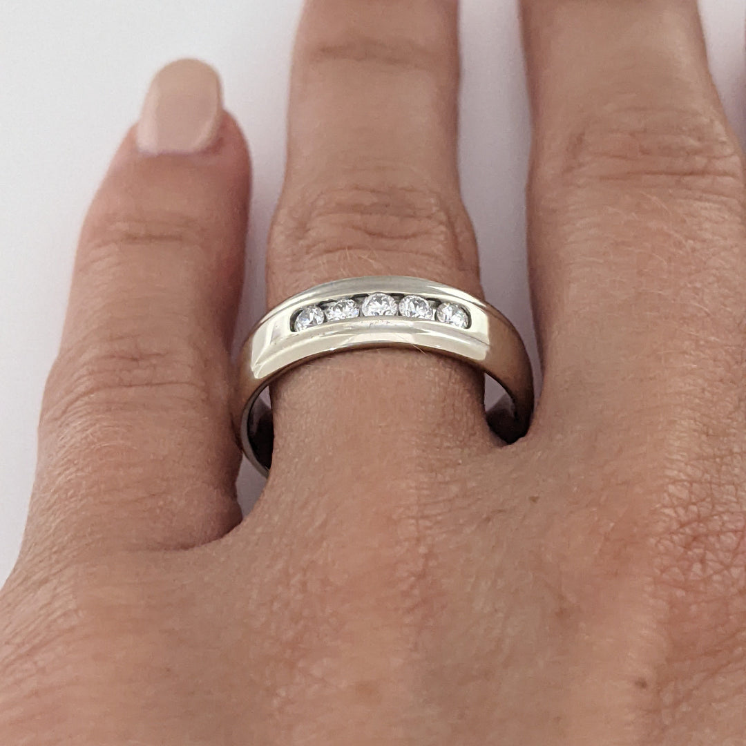14K WHITE .25 CARAT TOTAL WEIGHT SI2 H DIAMOND ROUND (5) ESTATE CHANNEL SET BAND 6.4 GRAMS