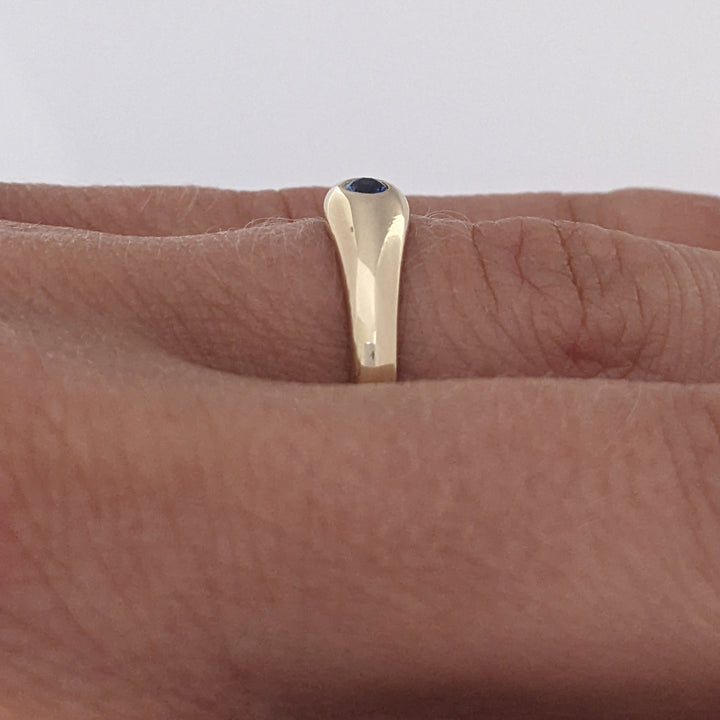 14K SAPPHIRE ROUND 2.2MM BEAD SET ESTATE RING 2.8 GRAMS