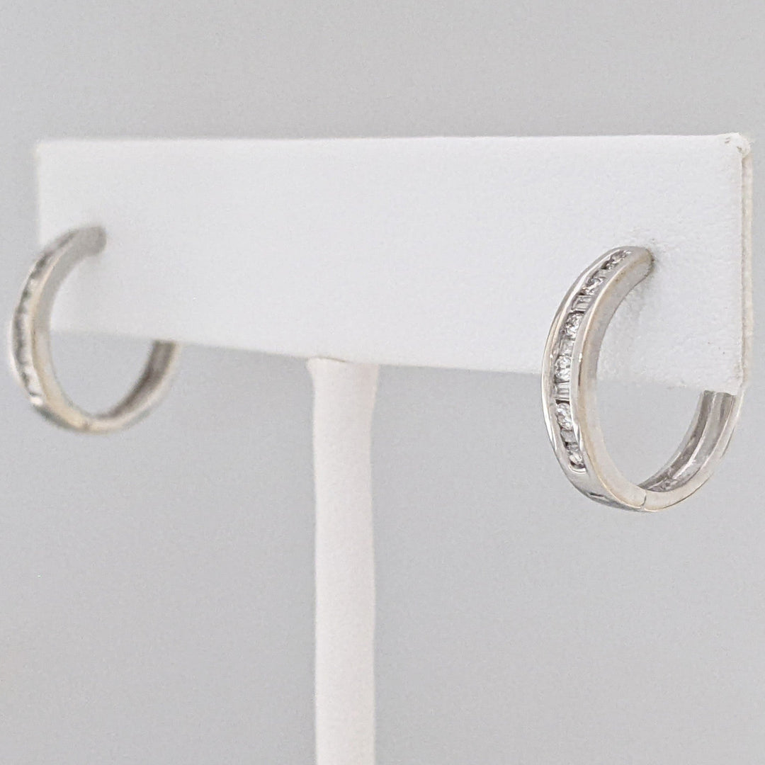 14K WHITE .23 CARAT TOTAL WEIGHT I1 I DIAMOND ROUND (12) BAGUETTE (10) ESTATE HOOP EARRINGS 2.5 GRAMS