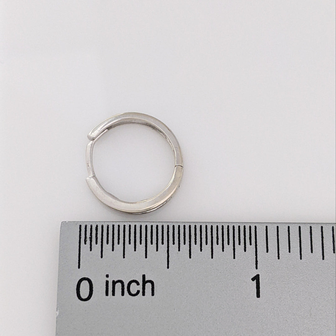 14K WHITE .23 CARAT TOTAL WEIGHT I1 I DIAMOND ROUND (12) BAGUETTE (10) ESTATE HOOP EARRINGS 2.5 GRAMS