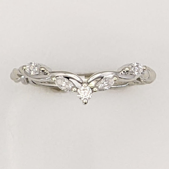 14K WHITE .19 CARAT TOTAL WEIGHT SI H-I DIAMOND ROUND/ MARQUISE ESTATE BAND 1.4 GRAMS