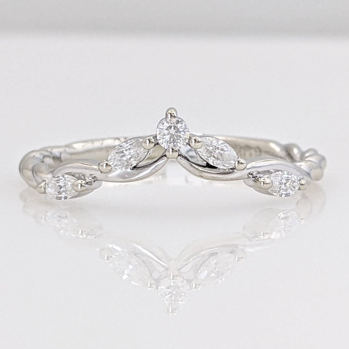 14K WHITE .19 CARAT TOTAL WEIGHT SI H-I DIAMOND ROUND/ MARQUISE ESTATE BAND 1.4 GRAMS