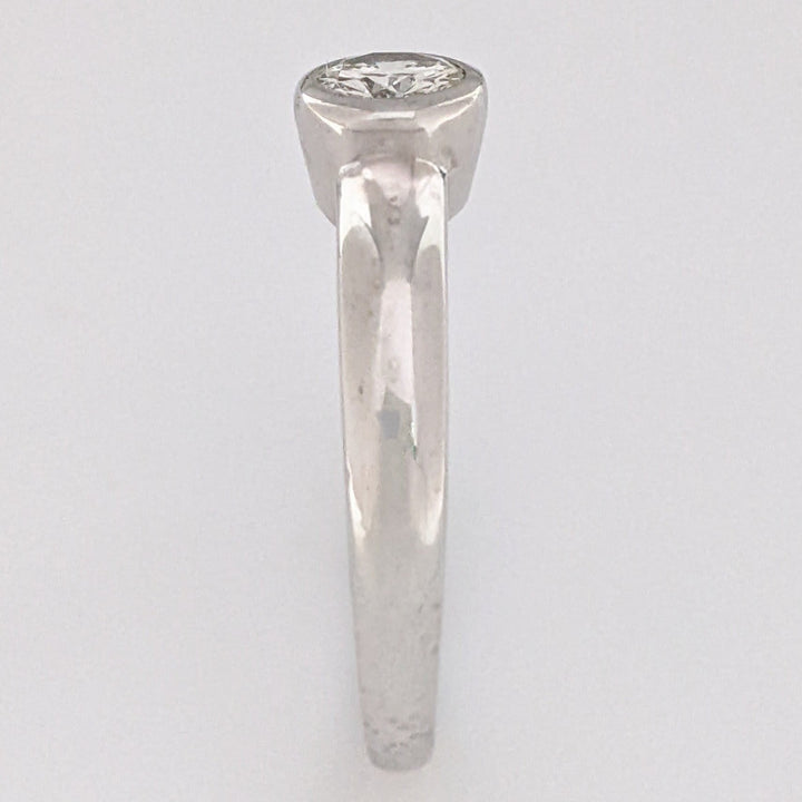 14K WHITE .47 CARAT TOTAL SI1 I DIAMOND ROUND BEZEL SET ESTATE RING 3.6 GRAMS