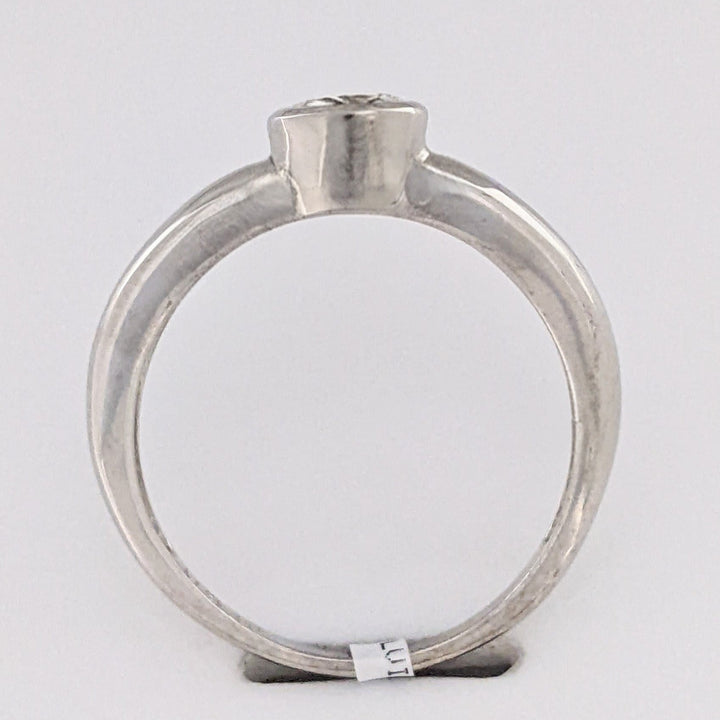 14K WHITE .47 CARAT TOTAL SI1 I DIAMOND ROUND BEZEL SET ESTATE RING 3.6 GRAMS