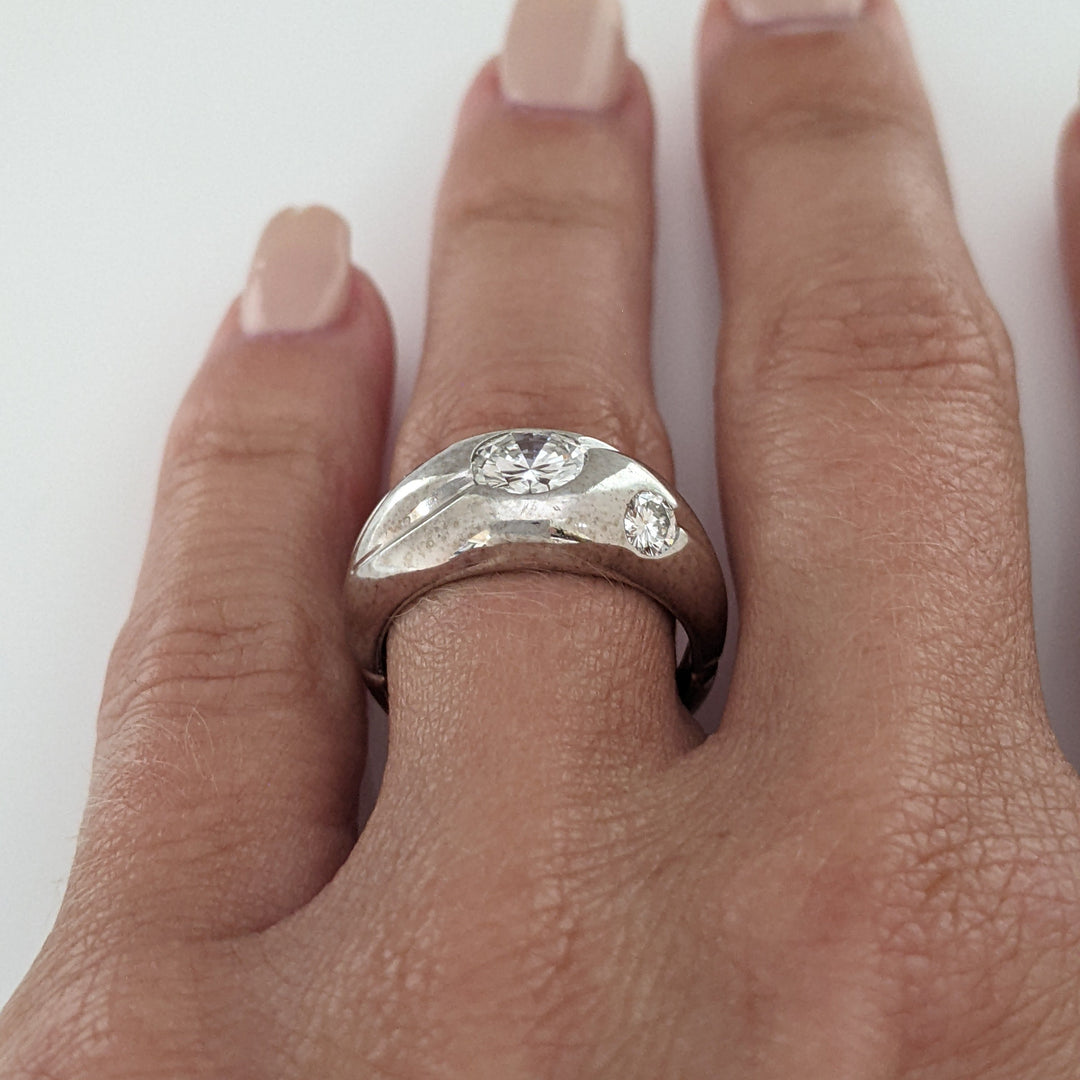 14K WHITE 1.07 CARAT TOTAL WEIGHT SI1 G DIAMOND ROUND (3) BEAD SET ESTATE BAND 5.3 GRAMS