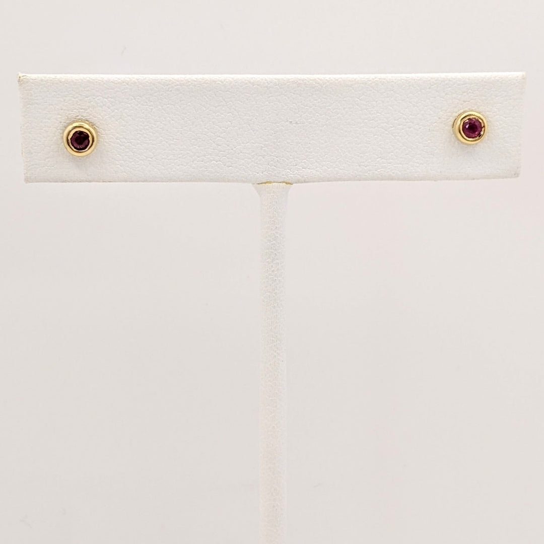 18K RUBY ROUND 2MM BEZEL STUD ESTATE EARRINGS 0.8 GRAMS