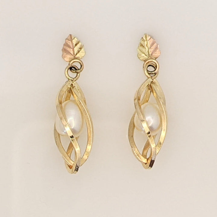 14K TWO-TONE PEARL ROUND (3) ENCLOSED TWIST LEAF ESTATE EARRING, PENDANT, &amp; CHAIN SET 4.9 GRAMS
