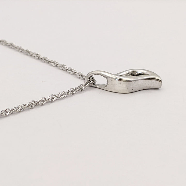 STERLING SILVER .14 CARAT TOTAL DIAMOND ROUND FREE FORM ESTATE PENDANT &amp; CHAIN 3.2 GRAMS