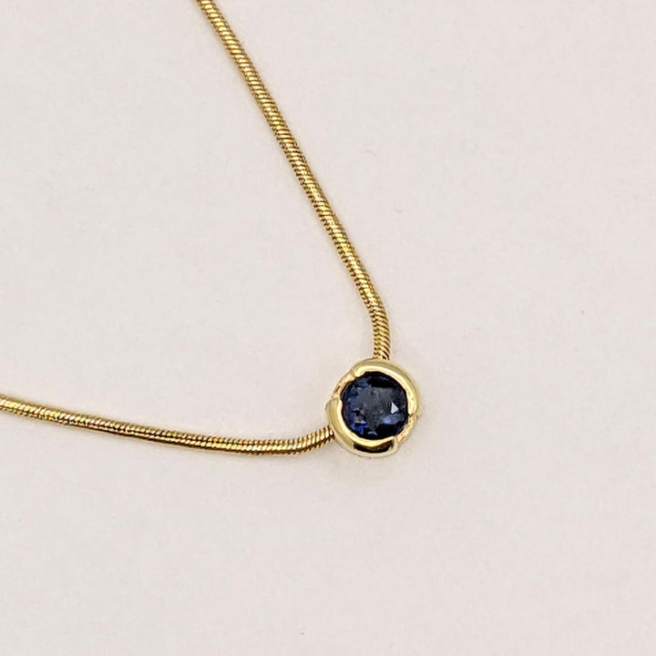 14K SAPPHIRE ROUND 4.3MM HALF-BEZEL ESTATE PENDANT &amp; CHAIN 5.0 GRAMS