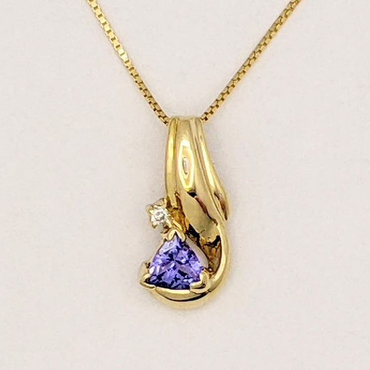 14K TANZANITE TRILLION CUT 4MM WITH MELEE ESTATE PENDANT &amp; CHAIN 2.3 GRAMS